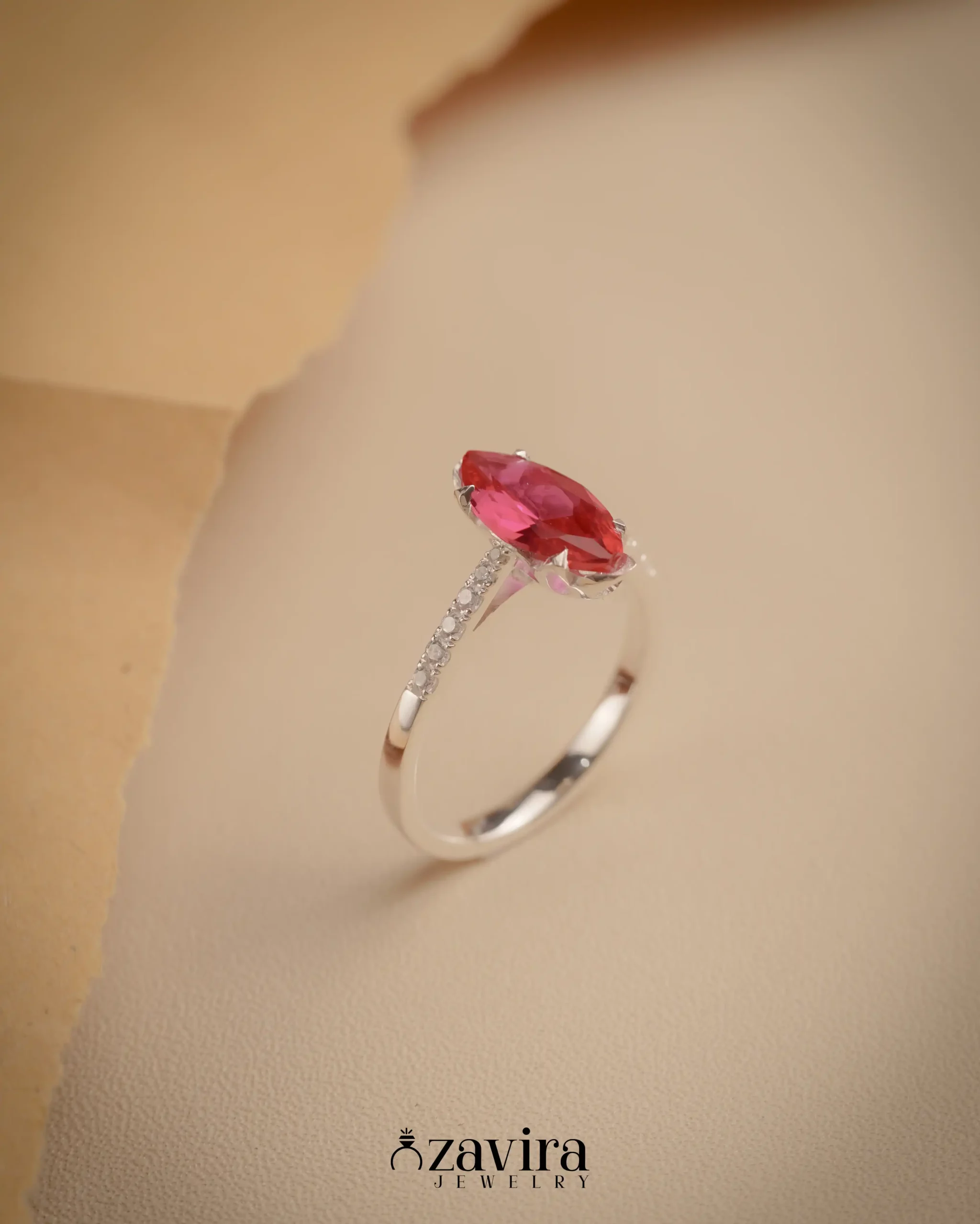 Cincin Wanita Emas Putih 9K  Z-00012